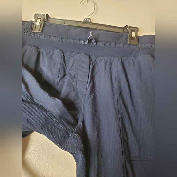 Lululemon Dance Studio Navy Pants Cropped Unlined Size 10 - Picture 3 of 11